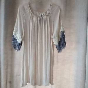 Desheng Solid Cream Tunic with Crochet Sleeves